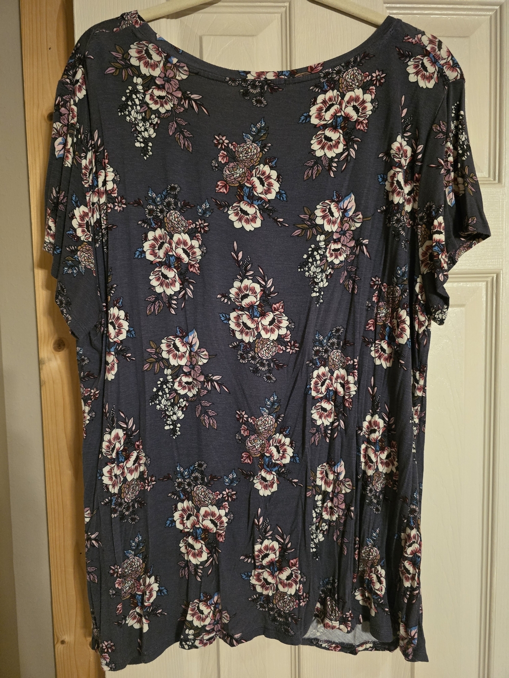 Floral Short Sleeve Tee in Navy with Pink & Cream Blooms
